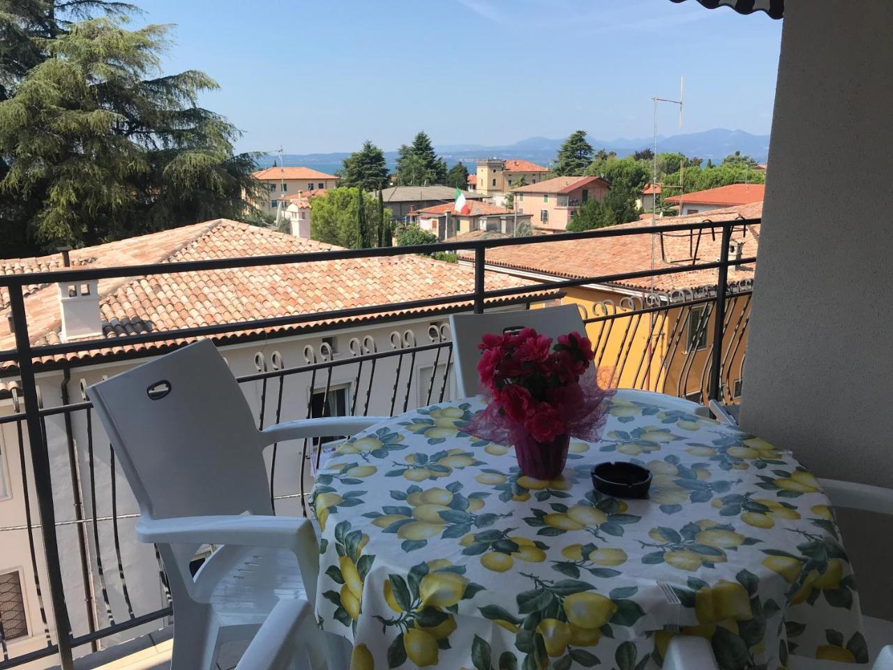 Suite Francy Panorama Bardolino Exterior foto